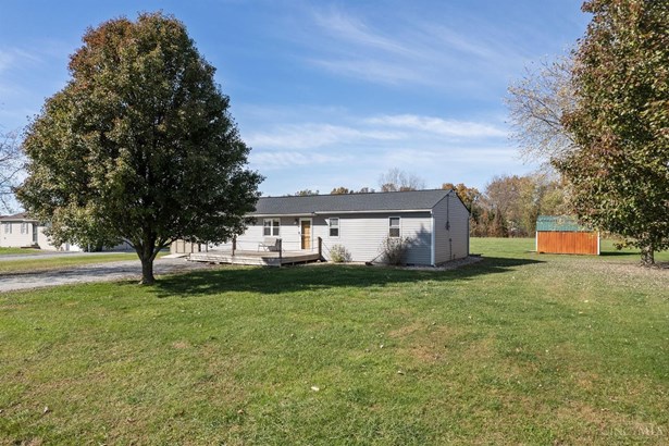 Single Family Residence, Ranch - Blanchester, OH