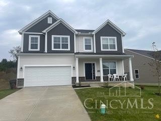 Transitional, Single Family Residence - Colerain Twp, OH