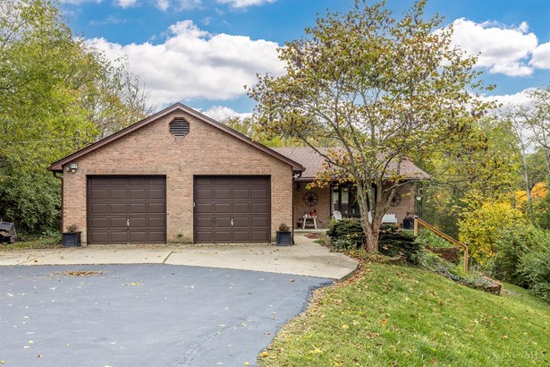 Single Family Residence, Ranch - Harrison Twp, OH