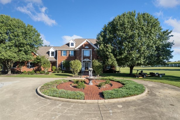 Single Family Residence, Traditional - Winchester, OH