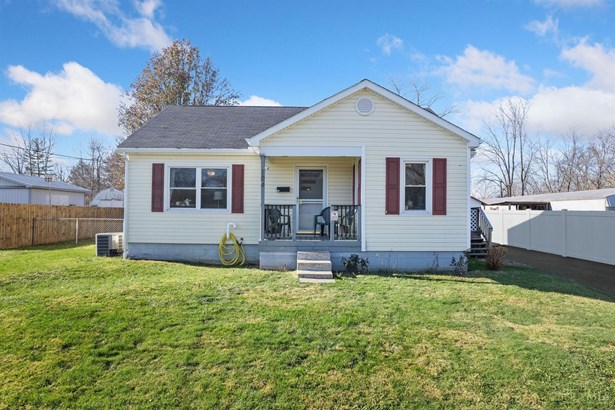 Cape Cod, Single Family Residence - Georgetown, OH