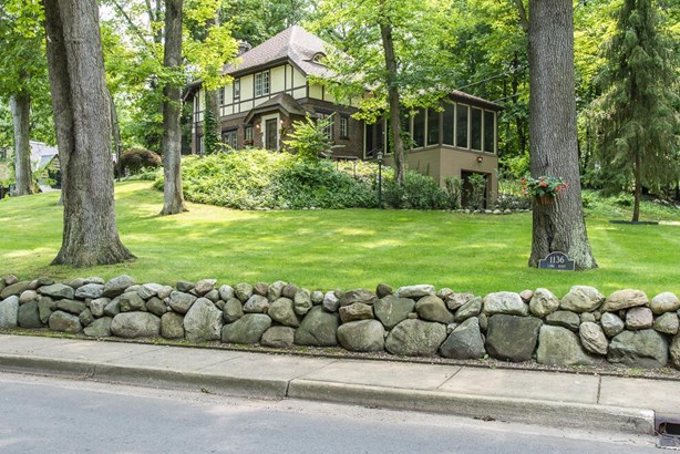 Tudor, Single Family Residence - Kalamazoo, MI