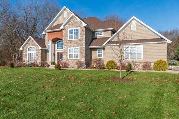 Single Family Residence, Traditional - Kalamazoo, MI (photo 1)