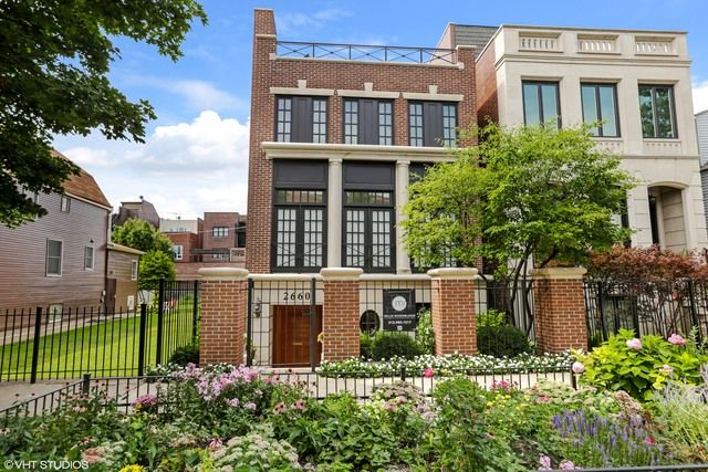 Traditional, Detached Single - Chicago, IL (photo 1)