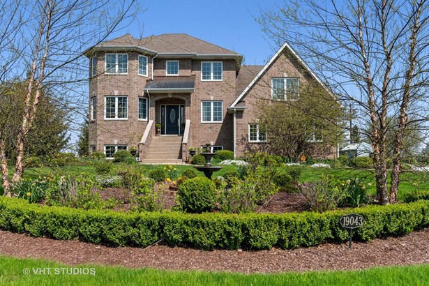 Traditional, Detached Single - Shorewood, IL