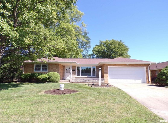 Single Family Residence, Ranch - Peoria, IL