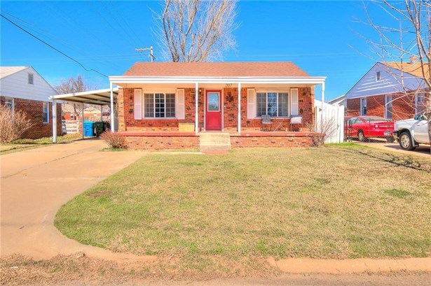 Traditional, Single Family - Midwest City, OK