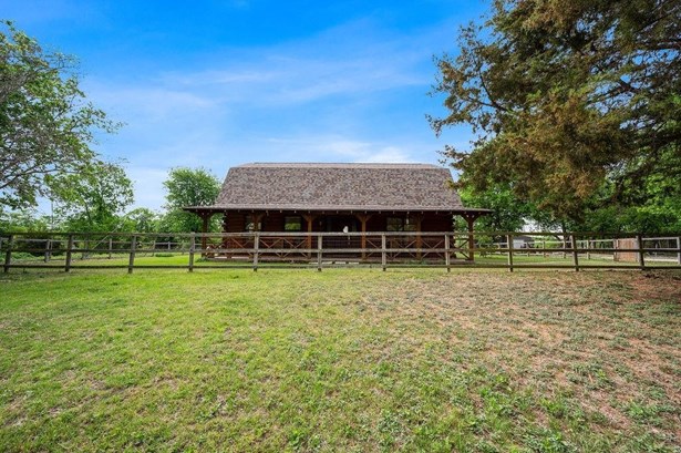 Log Cabin, Farm/Ranch - Waco, TX