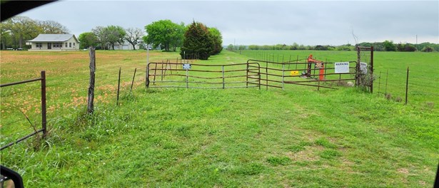 Farm/Ranch - Waco, TX