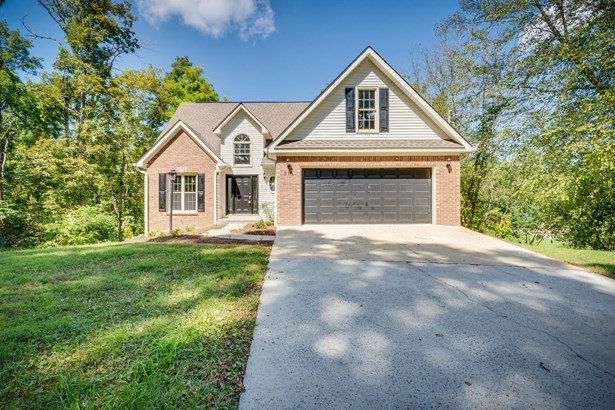 Single Family Residence, Traditional - Kingsport, TN