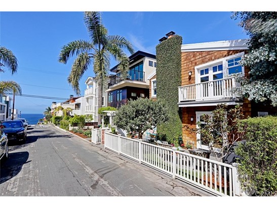 Single Family Residence - Manhattan Beach, CA (photo 1)