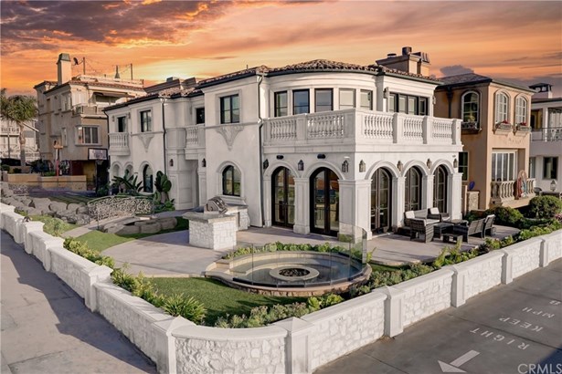 Single Family Residence - Hermosa Beach, CA