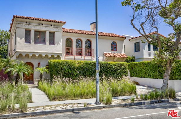 Single Family Residence, Spanish - Los Angeles, CA