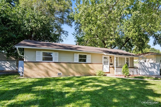 1 Story - Aurora, IL