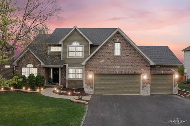 2 Stories, Traditional - Naperville, IL