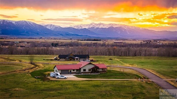 Ranch, Residential W/Land - Roberts, MT