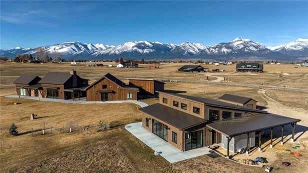 Single Family Residence, Modern,Ranch - Corvallis, MT