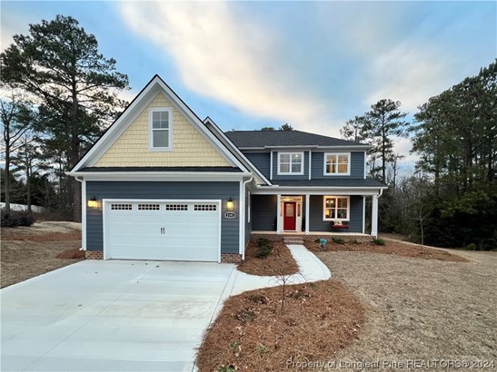 Single Family Residence, Two Story - Hope Mills, NC
