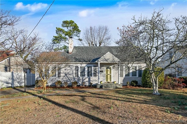 Single Family Residence, Ranch - Fayetteville, NC