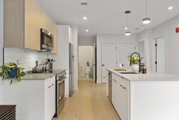 Condominium, High Rise - Portland, ME