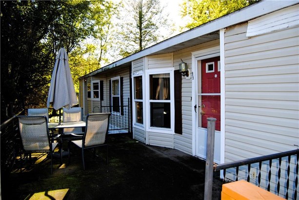 Front Porch and entrance