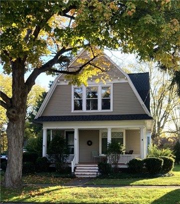 1900 built historic 3 BR/2BA Dutch Colonial in the