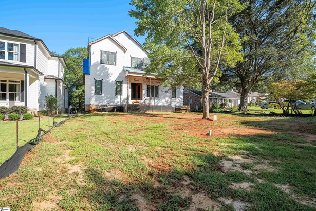 Traditional,Other/See Remarks, Single Family - Greenville, SC