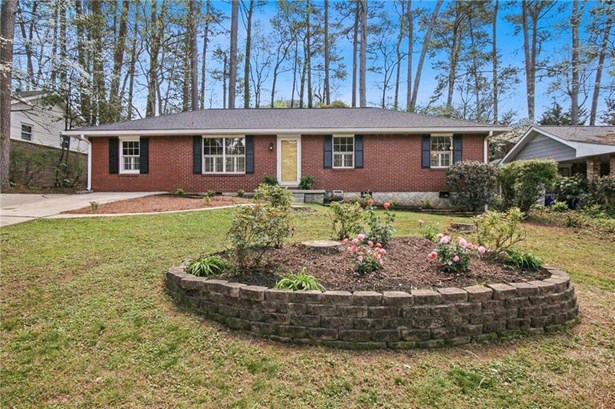 Welcome Home to this sweet all brick ranch in Pine Glen.