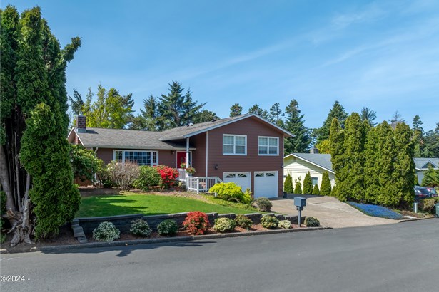 Residential, Traditional - Newport, OR