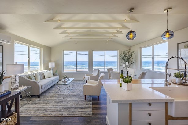 Residential, Traditional - Newport, OR