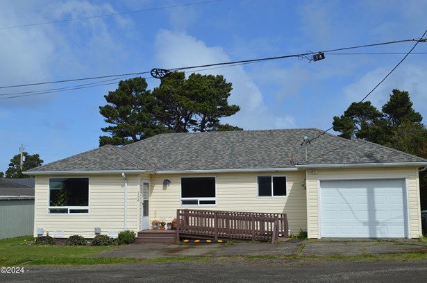 Residential, Traditional - Waldport, OR