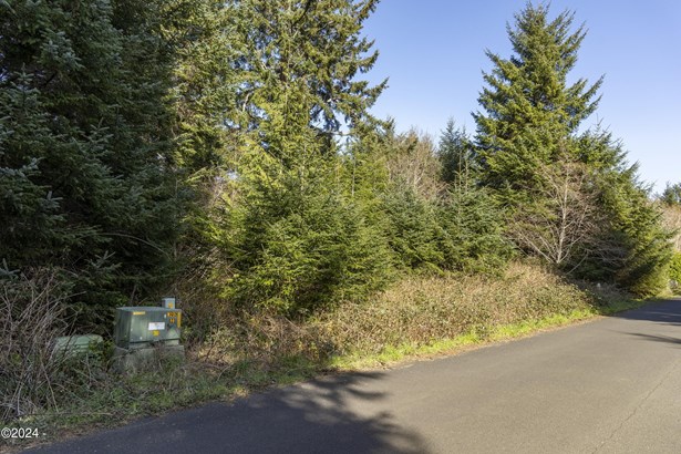 Residential Land - Yachats, OR