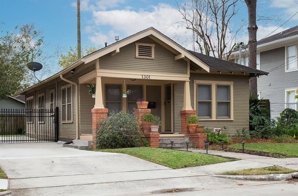 Single Family Detached, Craftsman,Traditional - Houston, TX