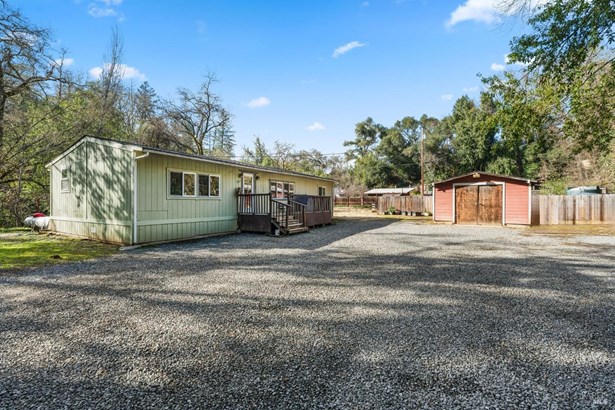 Single Family Residence - Redwood Valley, CA