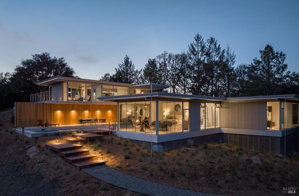 Single Family Residence, Modern/High Tech - Santa Rosa, CA