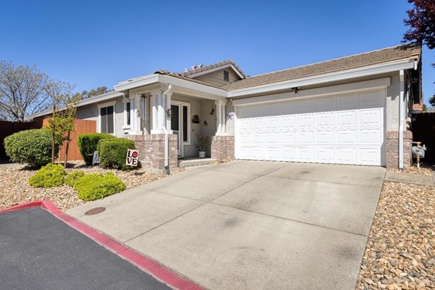 Single Family Residence - Vacaville, CA
