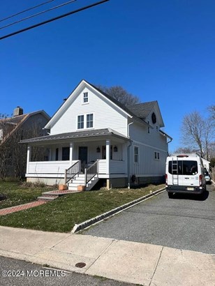 Cape Cod, Single Family Residence - Long Branch, NJ