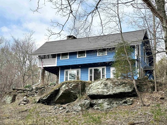 Single Family Residence, Cottage - Woodstock, NY