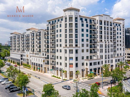 Condominium, High Rise - Coral Gables, FL