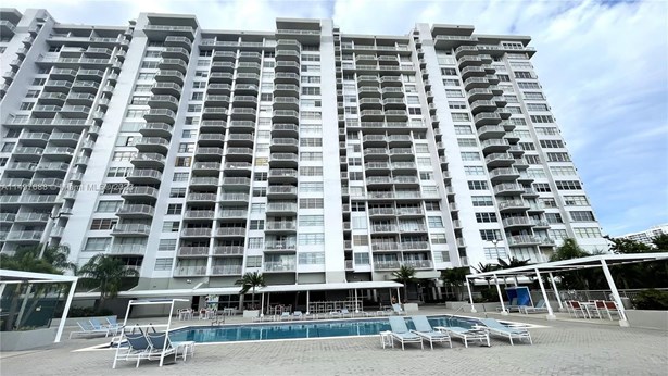 Condominium, High Rise - Aventura, FL