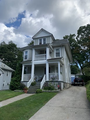 Single Family For Sale, Colonial - Waterbury, CT