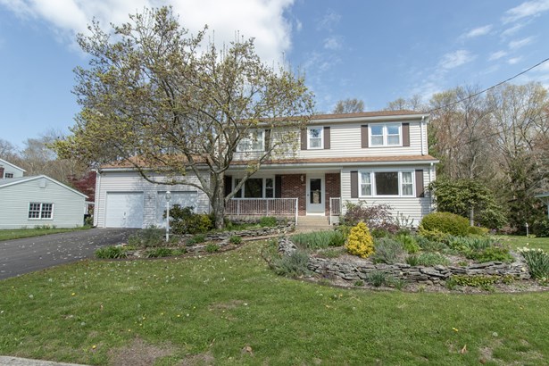 Single Family For Sale, Colonial - Branford, CT