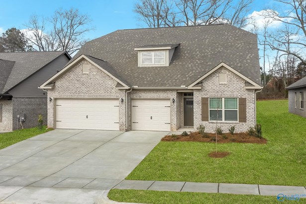 Single Family Residence - Huntsville, AL