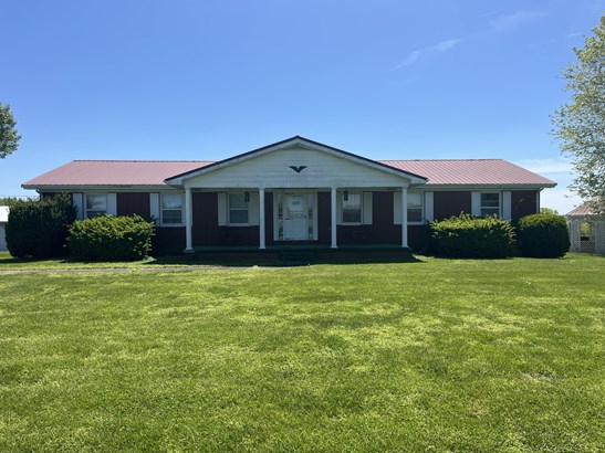 Single Family Residence, Ranch - Russell Springs, KY