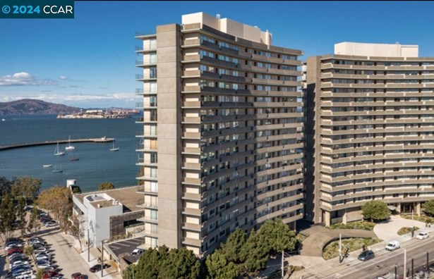 Condominium - San Francisco, CA