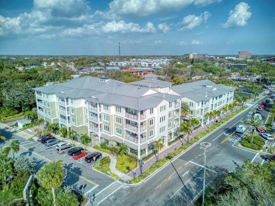 Condominium, Florida - DUNEDIN, FL