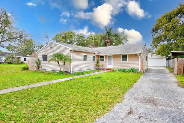 Single Family Residence, Traditional - TAMPA, FL
