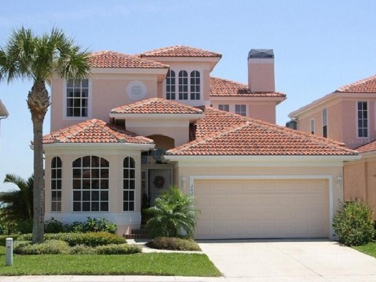 Single Family Residence - CLEARWATER BEACH, FL