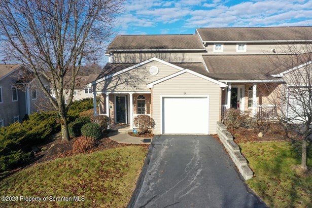 Townhouse, Contemporary - Clarks Summit, PA