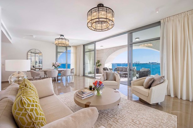 Exquisite Duplex Seafront luxury  image